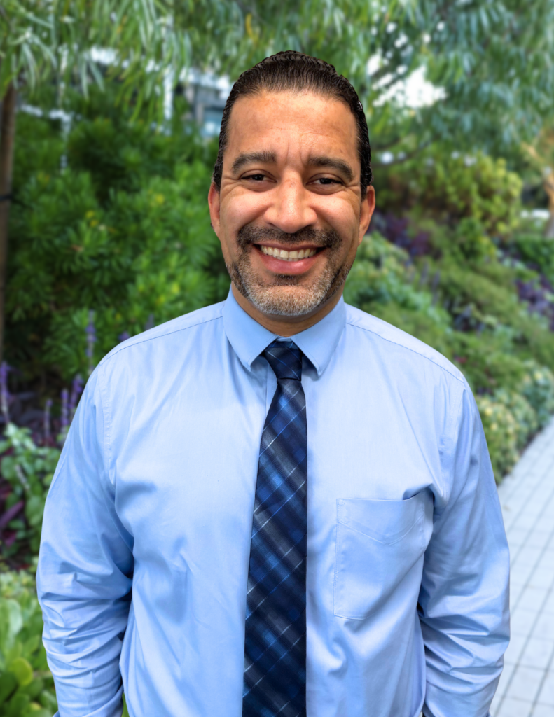 Michael Zeledón